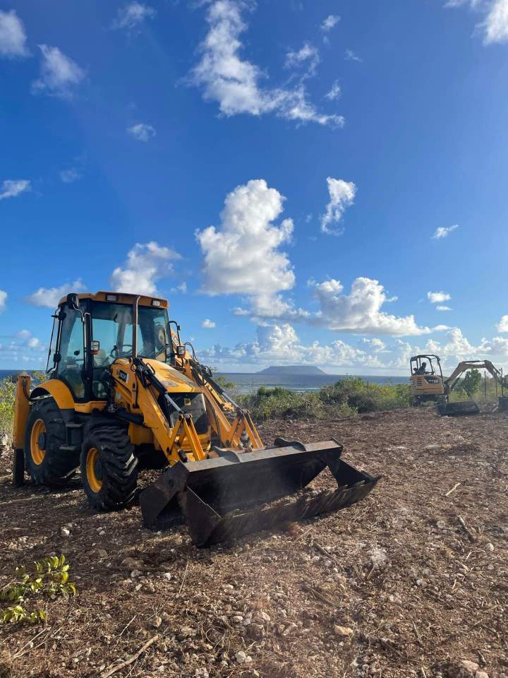 Chargeuse-pelleteuse (tractopelle) Guadeloupe